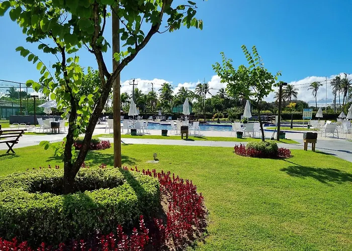 Muro Alto Condomínio Clube Porto de Galinhas por Brevelar